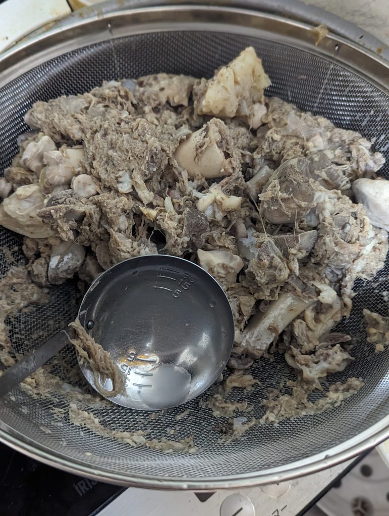 PXL_20240922_151024092.PORTRAIT-771x1024 濃厚豚骨スープの作り方